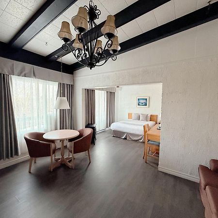 ביי - קומיו Hotel La Caravelle מראה חיצוני תמונה
