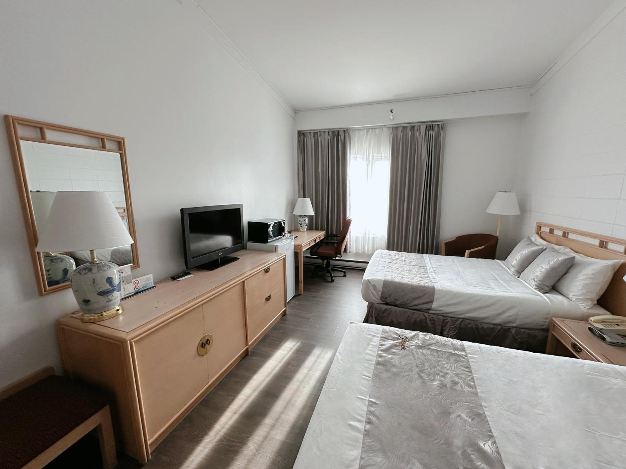 ביי - קומיו Hotel La Caravelle מראה חיצוני תמונה