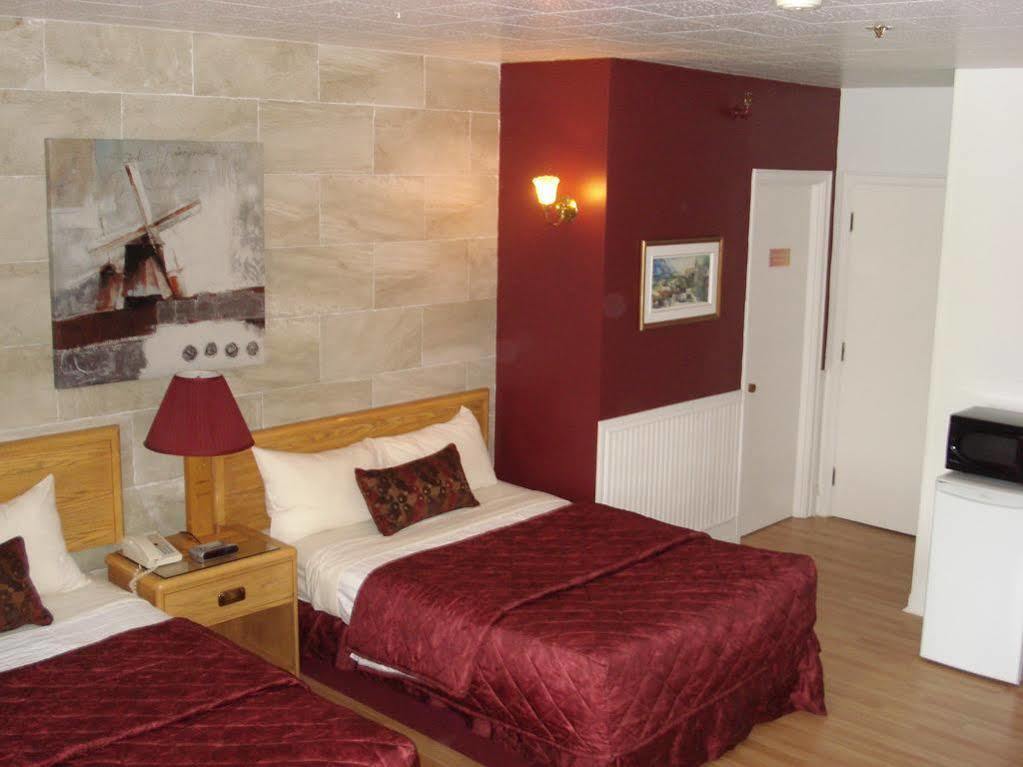 ביי - קומיו Hotel La Caravelle מראה חיצוני תמונה